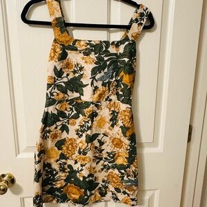 Abercrombie & Fitch Mini Flower Dress size XS petite. Sold out in stores